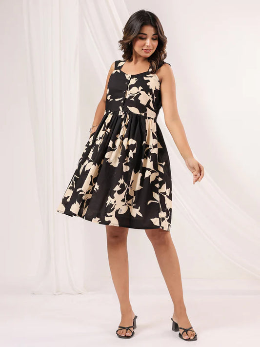 Saheli Women's Black & Cream Pure Cotton Floral Printed Fit & Flare Dress