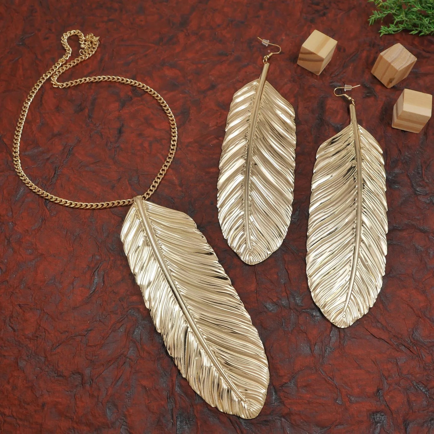 Saheli Western Necklace