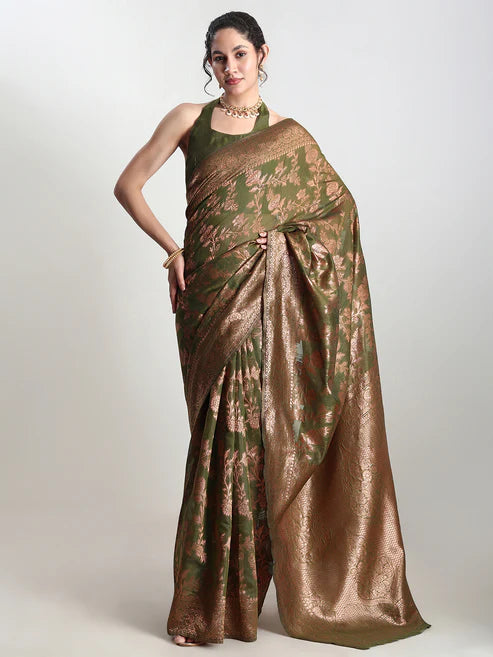 Saheli Women's Green Silk Blend Floral Woven Design Jacquard Saree with Blouse Piece
