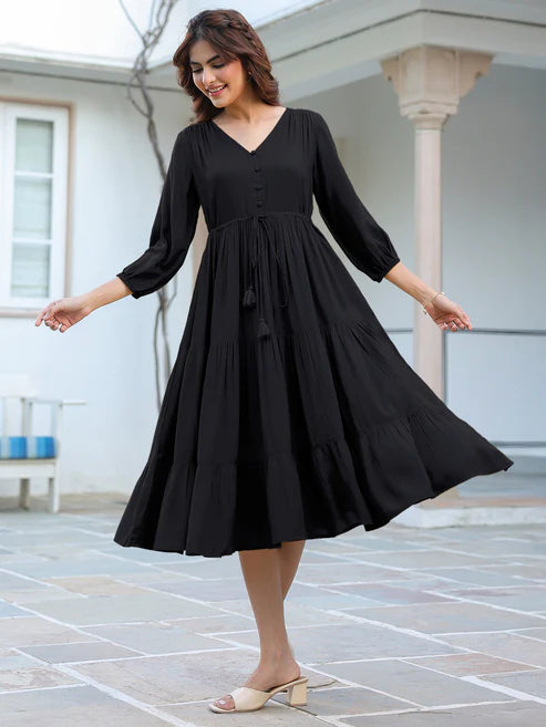 Saheli Black Rayon Solid Tiered Dress