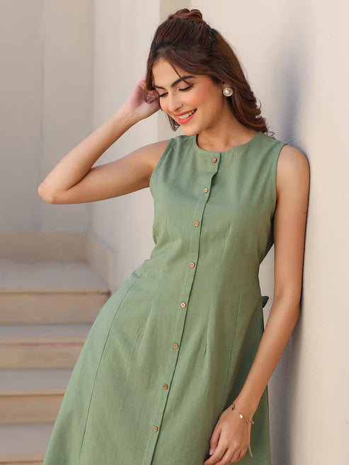 Saheli Green Cotton Solid A-line Dress