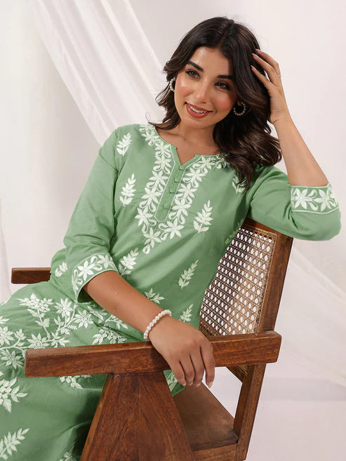 Saheli Women's Light Green Pure Cotton Embroidered Straight Kurta