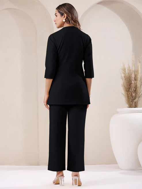 Saheli Black Cotton Solid Straight Pant