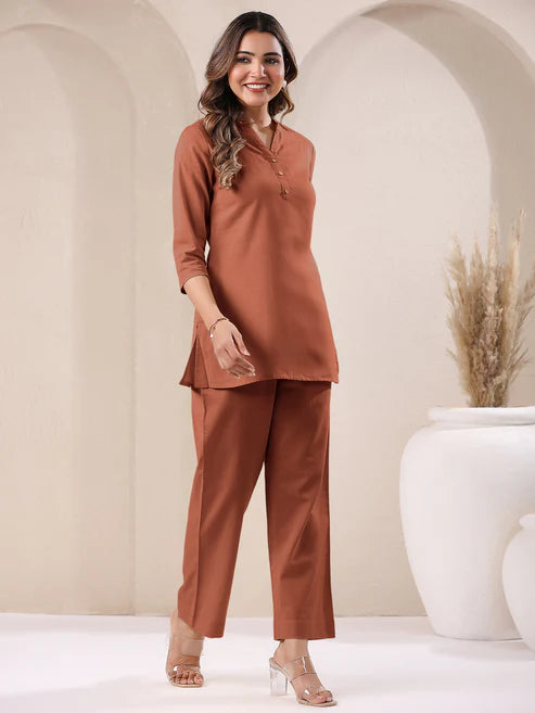 Saheli Rust Cotton Solid Straight Pant