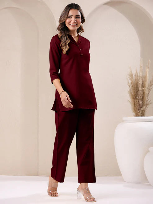 Saheli Maroon Cotton Blend Solid Straight Pant