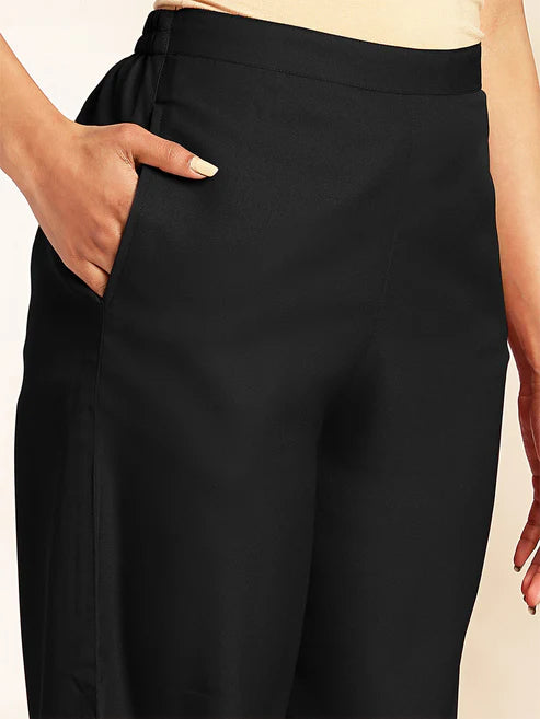 Saheli Black Crepe Floral Printed Crop Top with Pant and Jacket Set