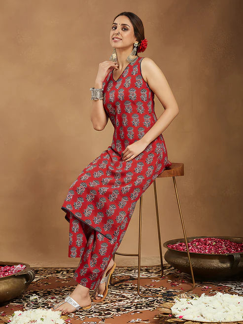 Women's Maroon Pure Cotton Floral Printed Straight Kurta Pant Set