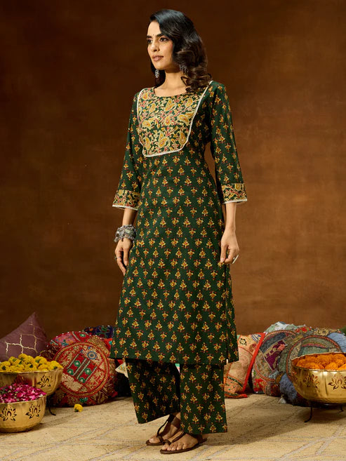 Saheli Women's Green Pure Cotton Floral Printed Straight Kurta Set
