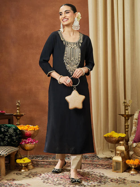Saheli Women's Black Silk Blend Zari Yoke Embroidered Straight Kurta