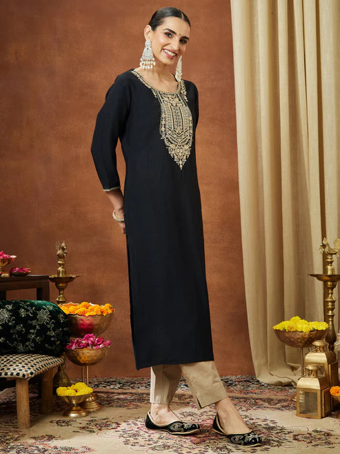 Saheli Women's Black Silk Blend Zari Yoke Embroidered Straight Kurta