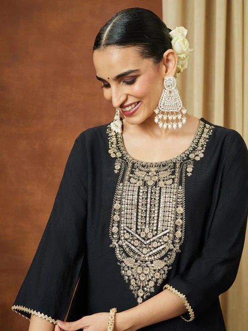 Saheli Women's Black Silk Blend Zari Yoke Embroidered Straight Kurta