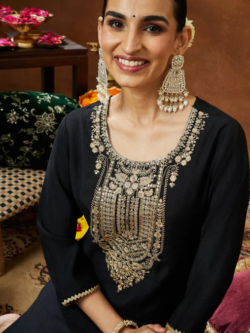 Saheli Women's Black Silk Blend Zari Yoke Embroidered Straight Kurta