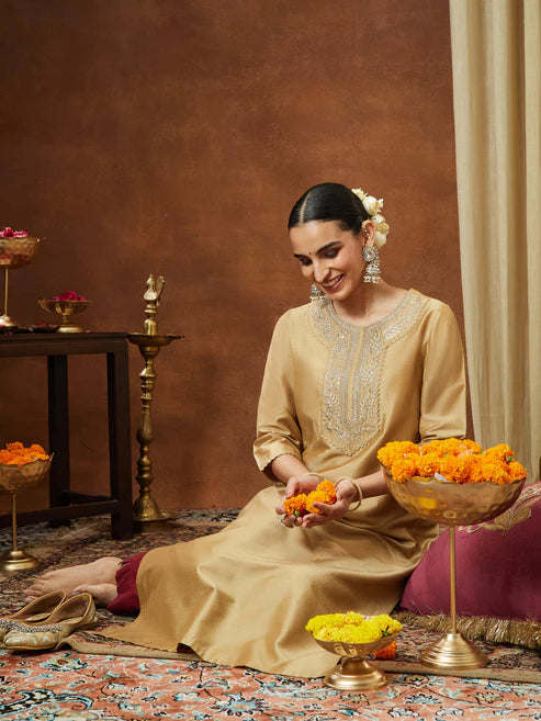 Saheli Women's Beige Chanderi Silk Zari Yoke Embroidered Straight Kurta