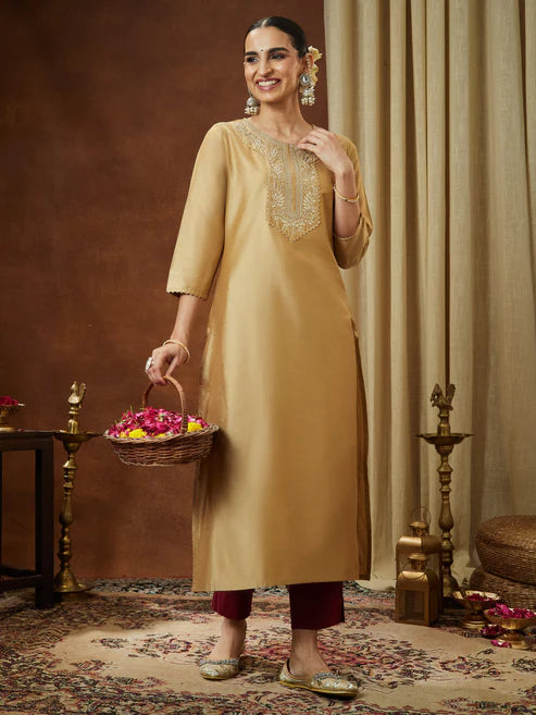 Saheli Women's Beige Chanderi Silk Zari Yoke Embroidered Straight Kurta