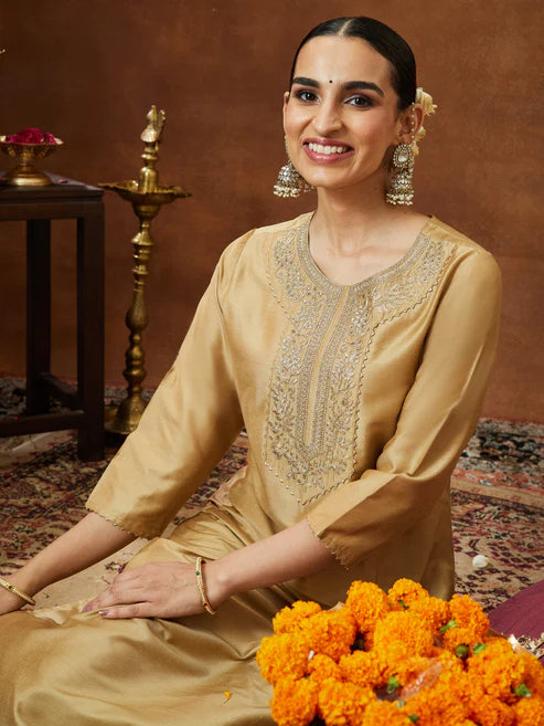Saheli Women's Beige Chanderi Silk Zari Yoke Embroidered Straight Kurta