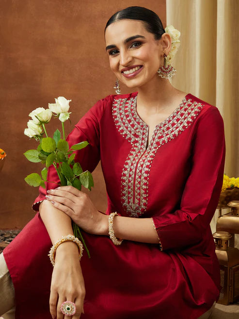 Saheli Women's Maroon Chanderi Silk Zari Yoke Embroidered Straight Kurta