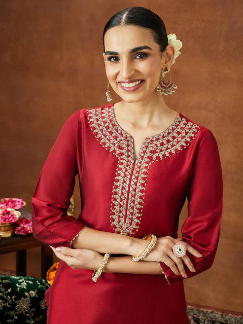 Saheli Women's Maroon Chanderi Silk Zari Yoke Embroidered Straight Kurta