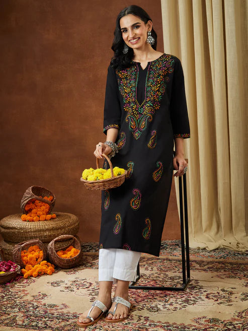 Saheli Women's Black Pure Cotton Paisley Printed Straight Kurta Set