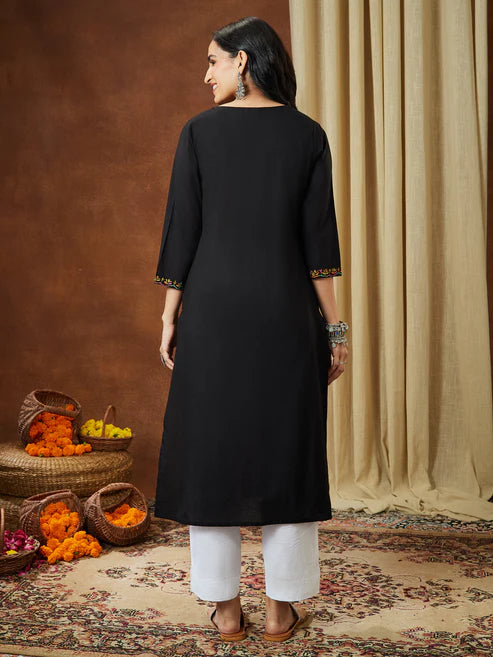 Saheli Women's Black Pure Cotton Paisley Printed Straight Kurta Set