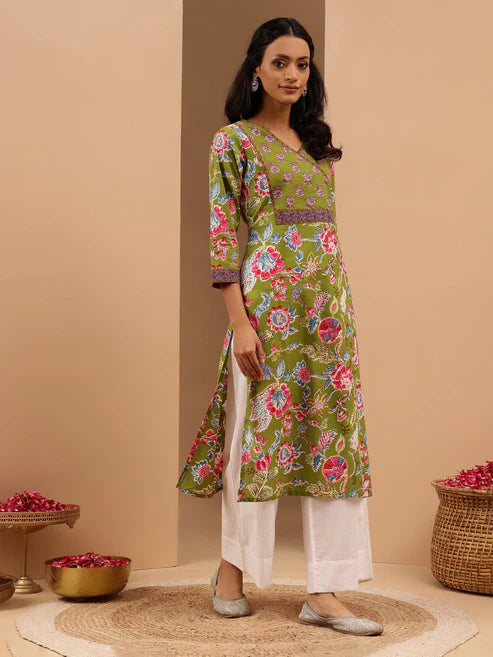 Saheli Women's Green Pure Cotton Floral Printed Straight Kurta
