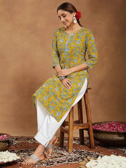 Saheli Women's Mustard Pure Cotton Floral Printed Straight Kurta