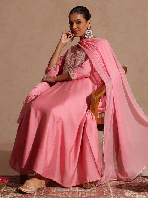 Saheli Women's Light Pink Chanderi Silk Zari Yoke Embroidered Anarkali Kurta Set
