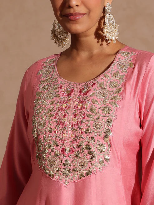 Saheli Women's Light Pink Chanderi Silk Zari Yoke Embroidered Anarkali Kurta Set