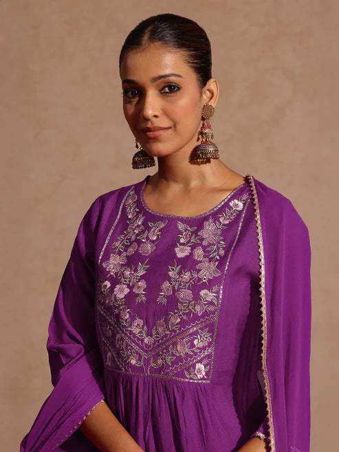 Saheli Women's Purple Silk Blend Yoke Embroidered A-line Kurta Set