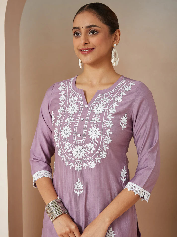 Saheli Women's Lavender Silk Blend Embroidered Straight Kurta Set