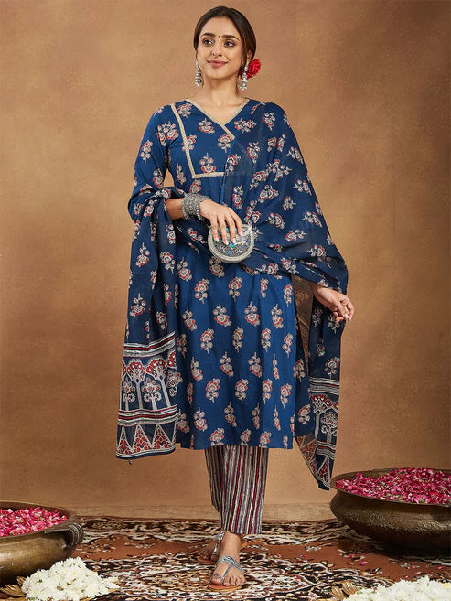 Saheli Women's Blue Pure Cotton Floral Printed Straight Kurta Set
