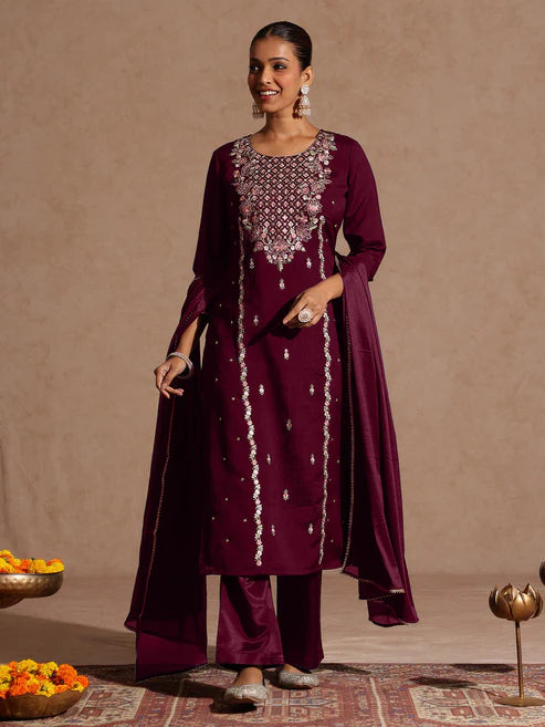 Saheli Women's Maroon Silk Blend Embroidered Straight Kurta Set
