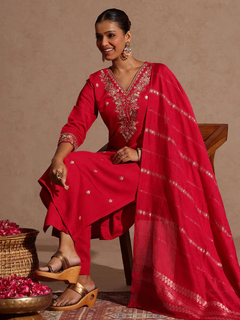 Saheli Women's Pink Silk Blend Embroidered Straight Kurta Set