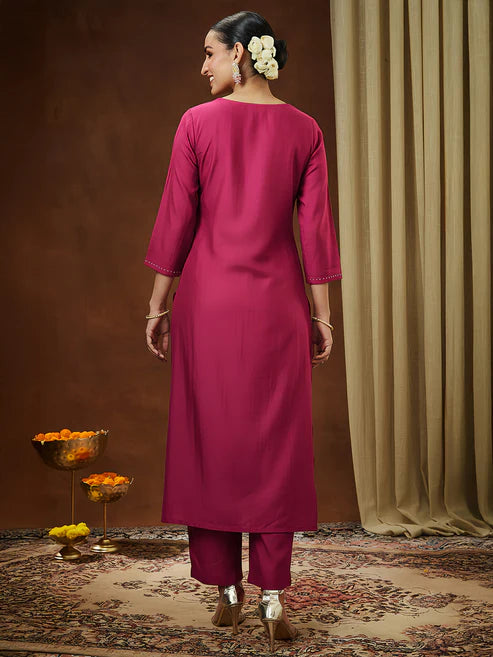 Saheli Women's Pink Silk Blend Embroidered Straight Kurta Pant Set