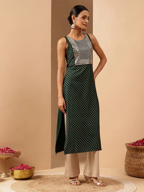 Saheli Women's Dark Green Silk Blend Zari Yoke Embroidered Gold Printed Straight Kurta