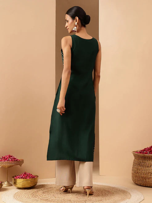 Saheli Women's Dark Green Silk Blend Zari Yoke Embroidered Gold Printed Straight Kurta