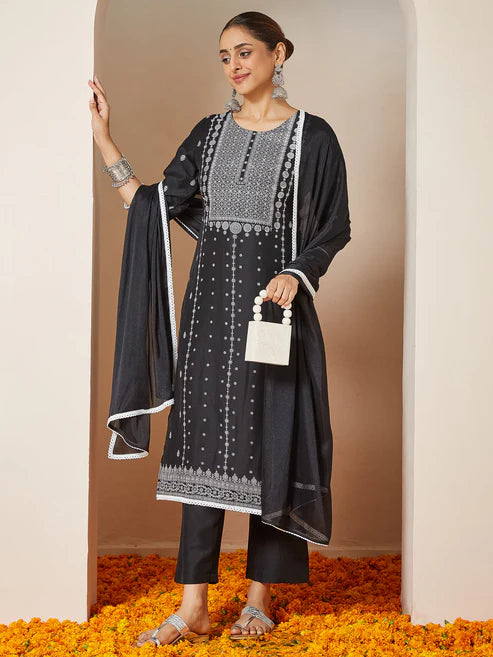 Saheli Women's Black Silk Blend Embellished Straight Kurta Set