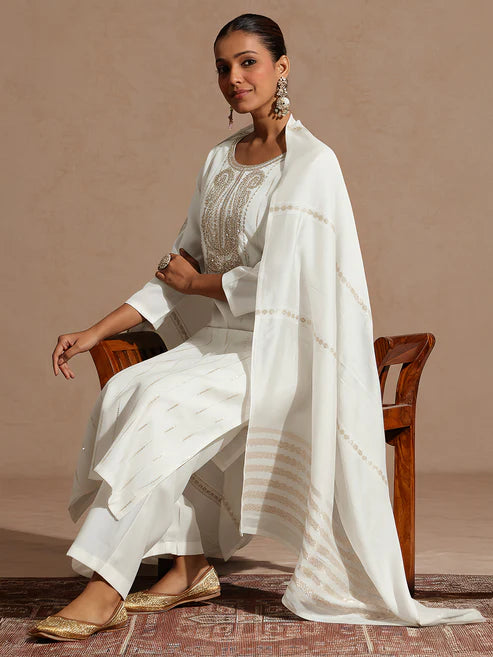 Saheli Women's Off White Silk Blend Embellished Zari Embroidered Straight Kurta Set