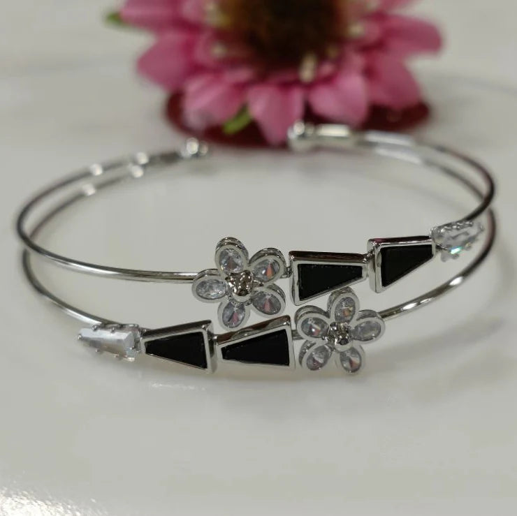 Saheli Silver/Gold/Rose Gold Plated Fancy kada