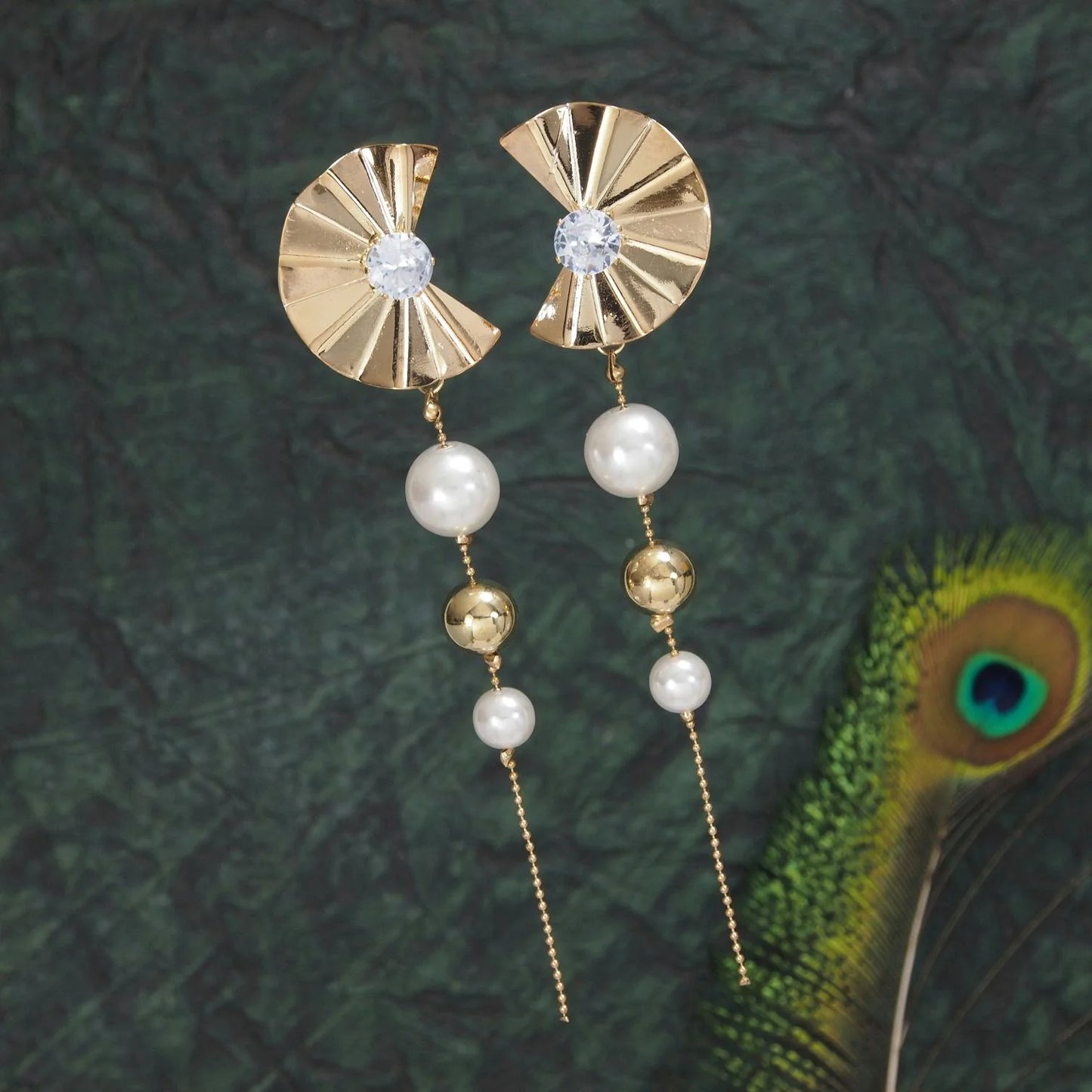 Saheli Gold/Silver Western Earring