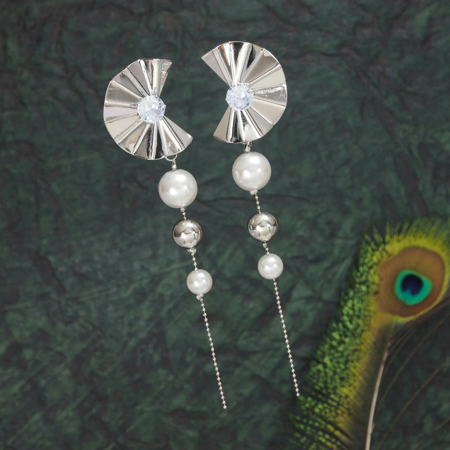 Saheli Gold/Silver Western Earring